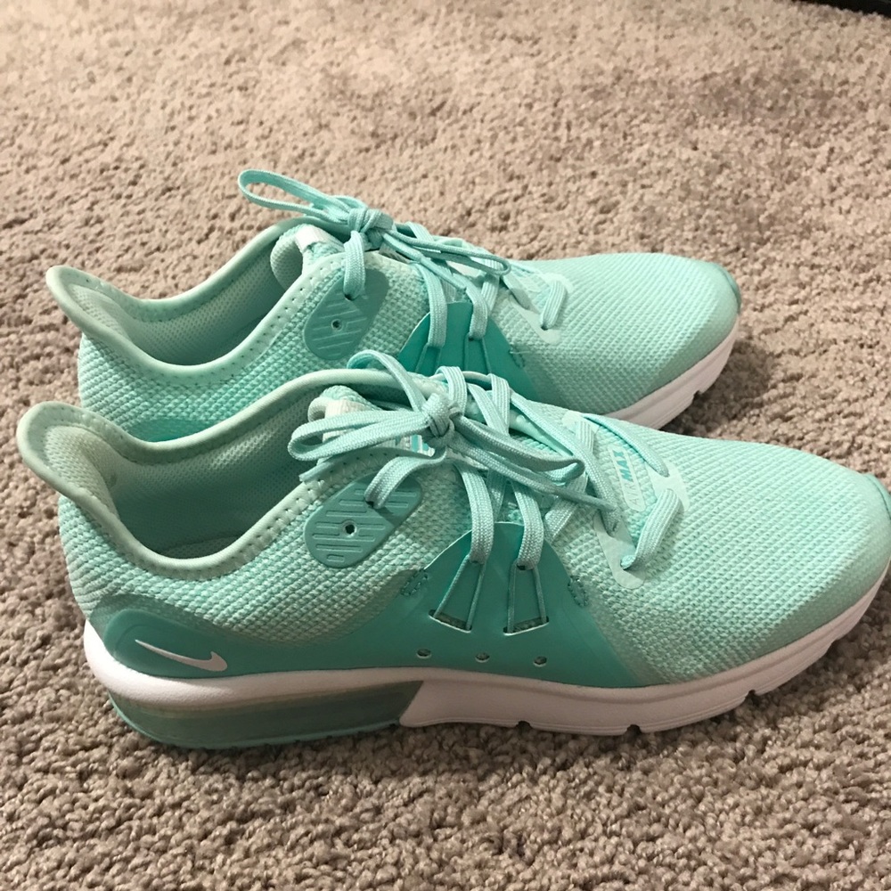 Nike Air Max Sequent 3 Sz 6.5Y
